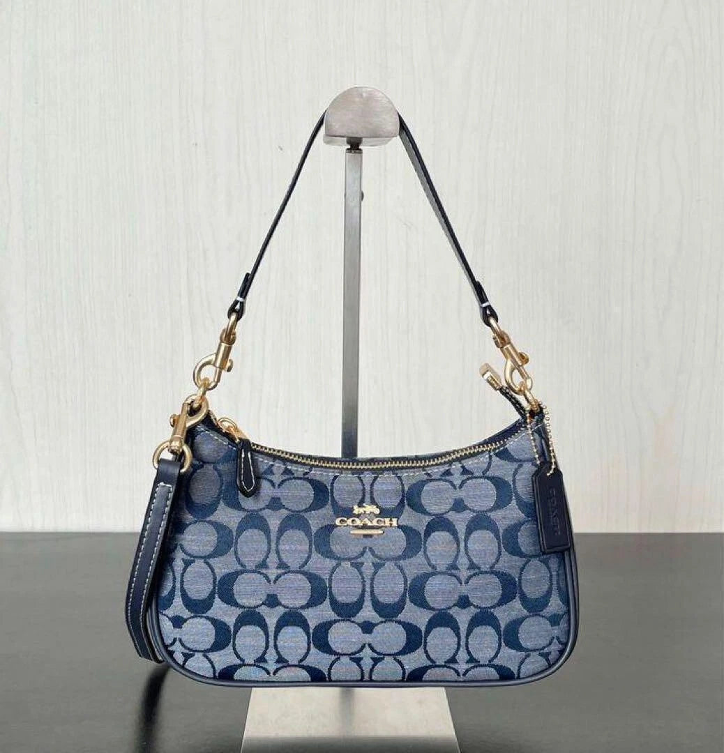 Teri Shoulder Bag Signature Chambray CH139 New outlet